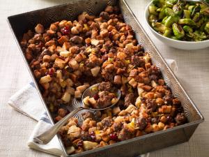 beef stuffing with apples & cranberries recipe image