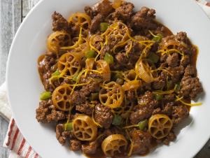 chuckwagon beef & pasta skillet recipe image
