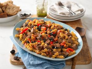 tuscan beef & pesto pasta recipe image